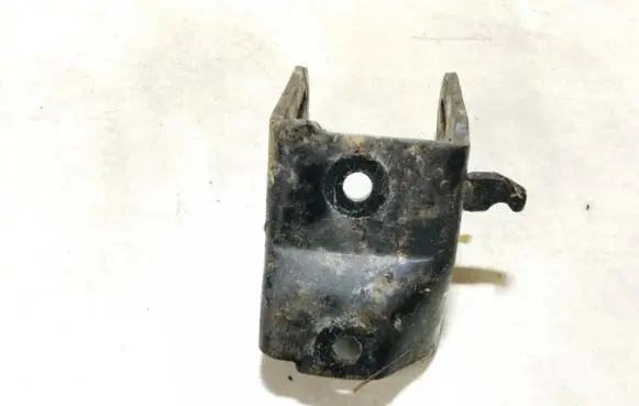 KIA Ceed Engine mounting bracket