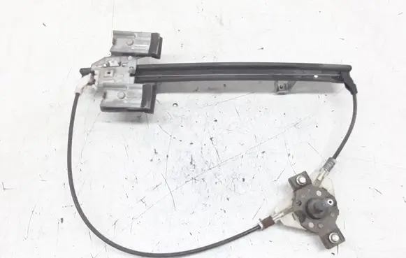 Rear door manual window regulator