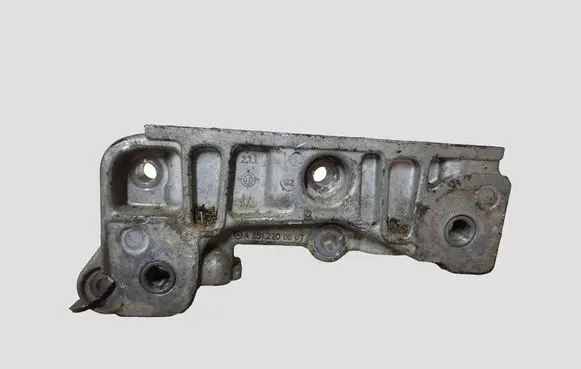 Mercedes-Benz B W246 W242 Engine mounting bracket A6512200607