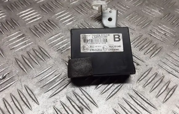 Toyota Avensis T270 Alarm control unit/module 8978005080 625510000 97RI012011