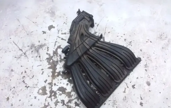 Chrysler PT Cruiser Intake manifold 04777866AD 3666