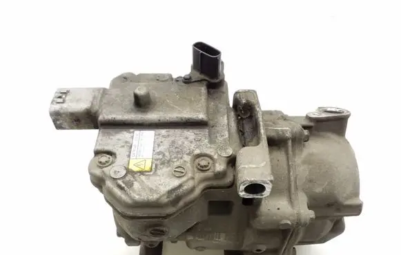 Toyota Yaris Air conditioning (A/C) compressor (pump) 0422001350