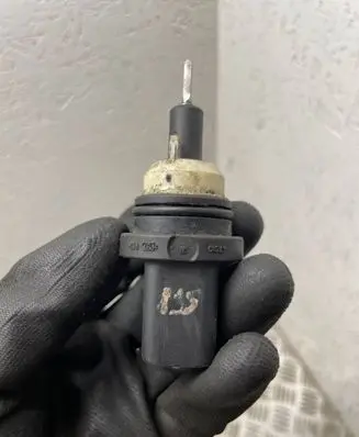 Chrysler Grand Voyager IV Speed sensor (speedometer sensor) 04707839aa