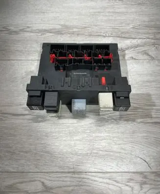 Volkswagen PASSAT B6 Comfort/convenience module H37S1002 F005V00525 3C0937049D