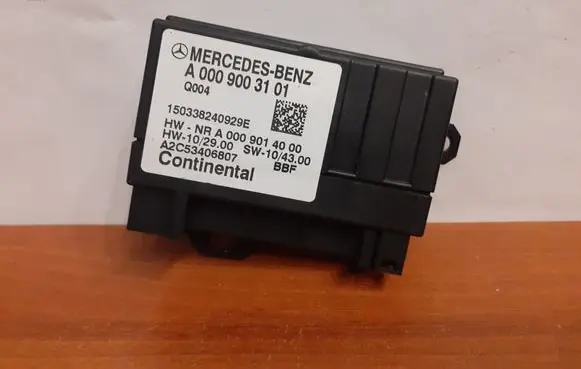 Mercedes-Benz Sprinter W906 Fuel injection pump control unit/module A0009003101 11699
