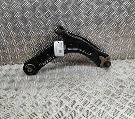 Volkswagen PASSAT B8 Front lower control arm/wishbone 3Q0407152J