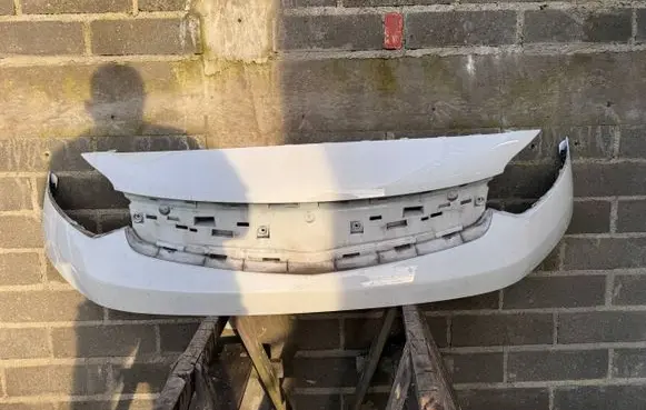 Opel Zafira Life Front bumper 9833129877