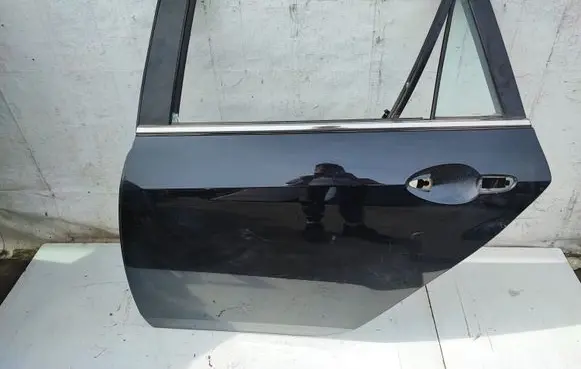 Mazda 6 Rear door