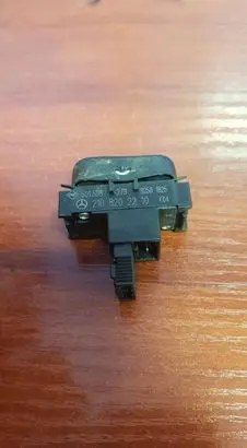 Mercedes-Benz E W210 Headlight wiper switch 2108202210