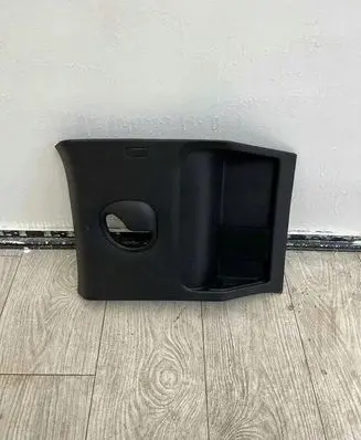 Land Rover Defender Tailgate/trunk/boot open switch 