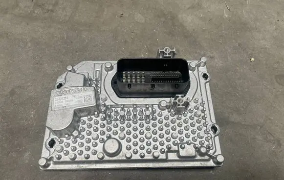 Volvo XC40 Gearbox control unit/module 32423374