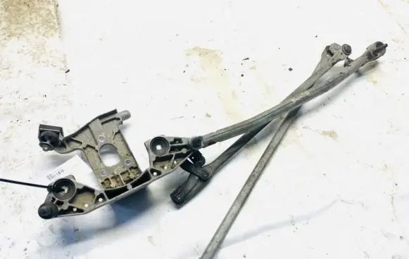 Ford Focus C-MAX Front wiper linkage and motor 3397020600