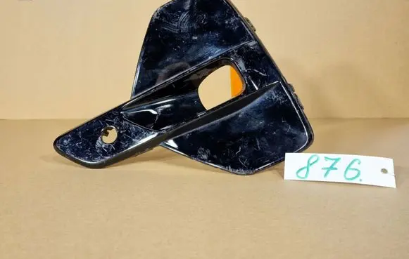 Volvo XC40 Front fog light trim/grill 317132347386