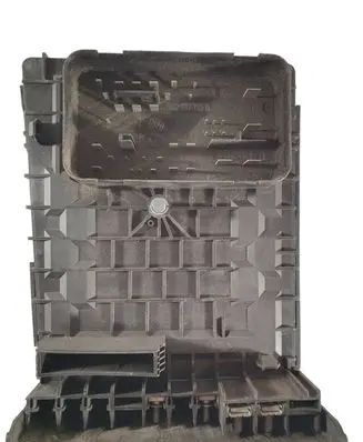 Volkswagen Polo IV 9N3 Fuse module 1K0937125A