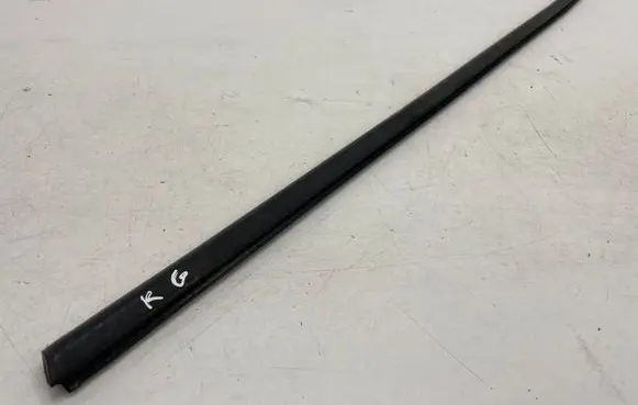 Opel Astra K Other front door trim element 39133178