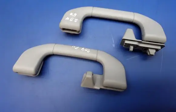 Mercedes-Benz C W204 Rear interior roof grab handle A2048100151