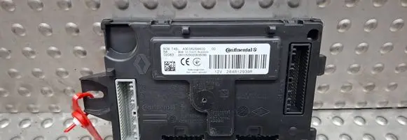 Renault Express Central body control module S25053187 A3C06268400 284B12939R