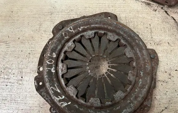 Peugeot 206 Pressure plate 