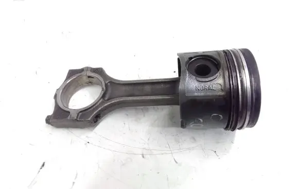 Land Rover Freelander Piston with connecting rod
