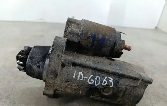 Nissan X-Trail T30 Starter motor 