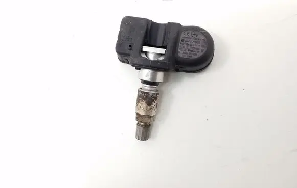 Mercedes-Benz B W246 W242 Tire pressure sensor A0009057200