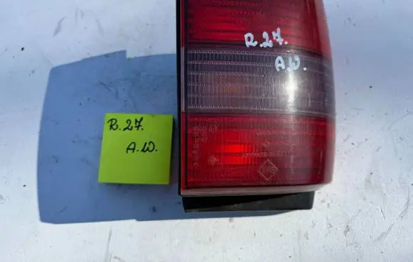 Volkswagen PASSAT B4 Rear/tail lights 