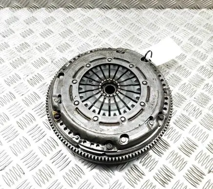 Volkswagen Golf VIII Clutch set kit 04E141031M 05E105266B