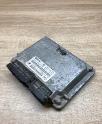 Opel Astra G Engine control unit/module ECU 24417167 0281010267