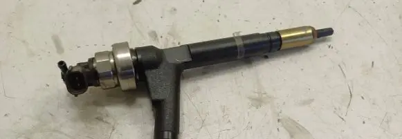 Opel Meriva A Fuel injector 8973138612 10F31332 F31332