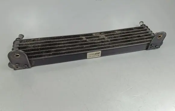 Maserati Quattroporte Power steering radiator 13289
