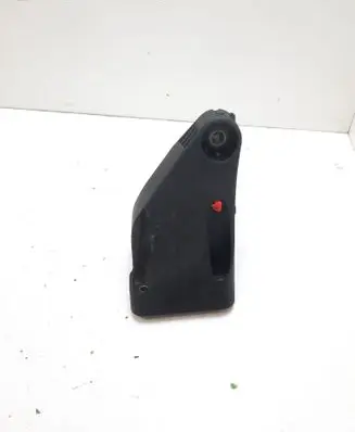 Engine mounting bracket
