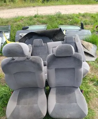 Seat set