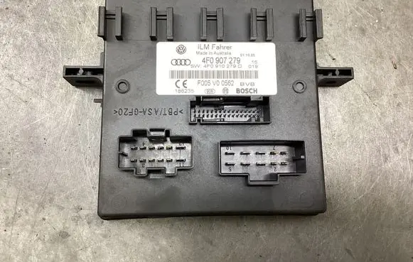 Audi A6 S6 C6 4F Comfort/convenience module 4F0907279 F005V00562 4F0910279D
