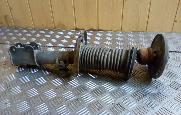 Opel Vectra C Front shock absorber/damper 13214371