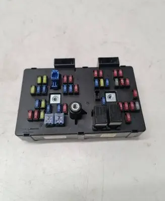 Opel Antara Fuse module 06462N AK62083