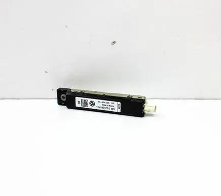 Volkswagen Jetta VII Aerial antenna amplifier 17A035577E