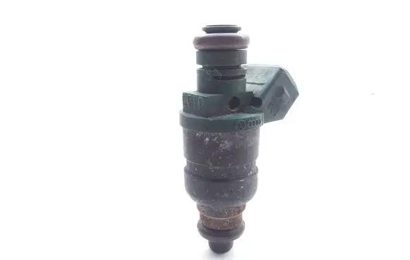 Audi A3 S3 8L Fuel injector 037906031AA