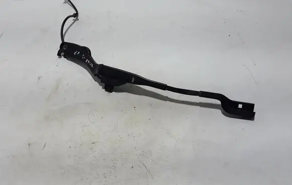 Volvo XC40 Front wiper blade arm 31457315