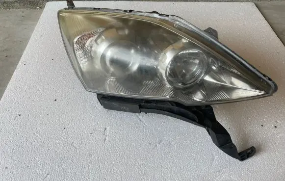 Honda CR-V Headlight/headlamp
