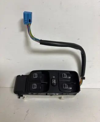 Mercedes-Benz C W203 Electric window control switch 0015451473 3929171