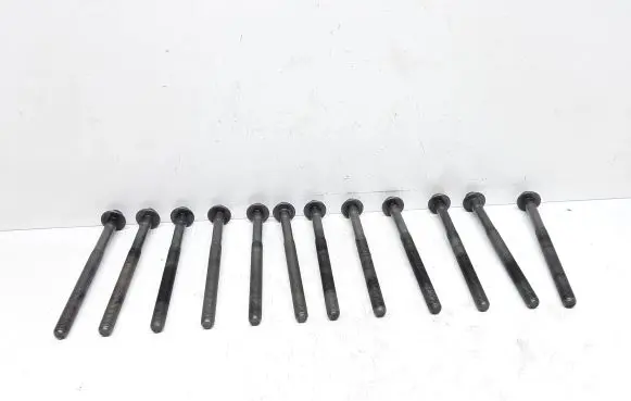 Volvo XC90 Cylinder head bolts 