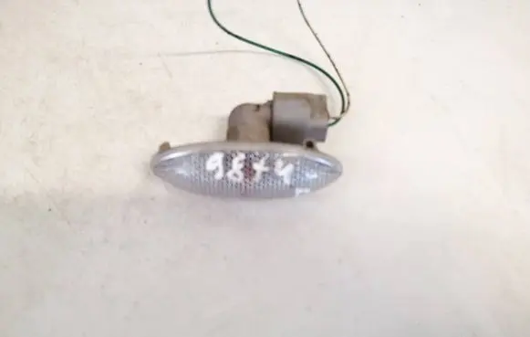 Toyota Yaris Front fender indicator light 817300d032 81730-0d032