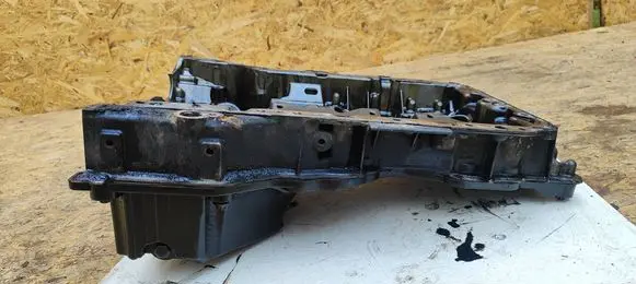 Mercedes-Benz E W212 Oil sump A6510140200 A6511530032