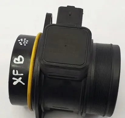 Jaguar XF X250 Mass air flow meter 8ET00914242