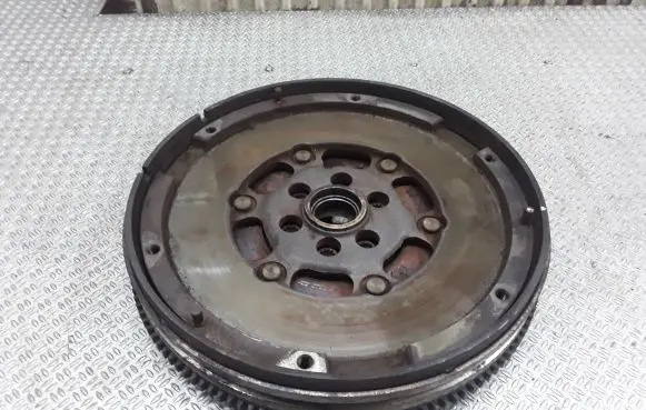 Audi A4 S4 B6 8E 8H Dual mass flywheel 
