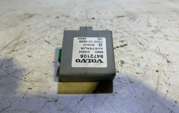 Volvo S60 Alarm control unit/module 9472105 38822 F005V00026