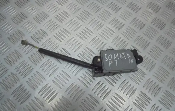 Hyundai Sonata Sliding door latching motor 