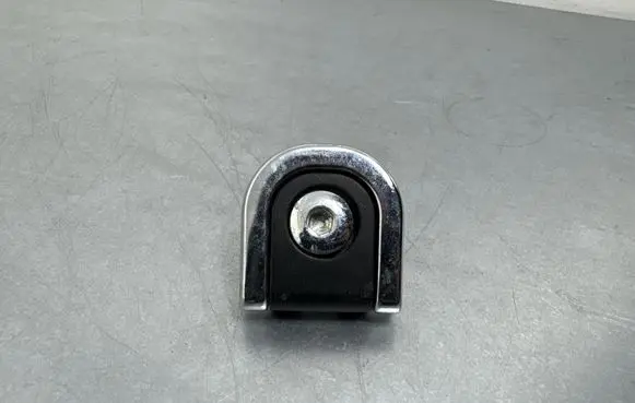 Land Rover Defender Tie down hook / loop EQUMD