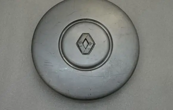 Renault Clio II R13 wheel hub/cap/trim 8200105147