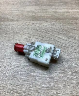 Opel Vectra B Brake pedal sensor switch 90569685